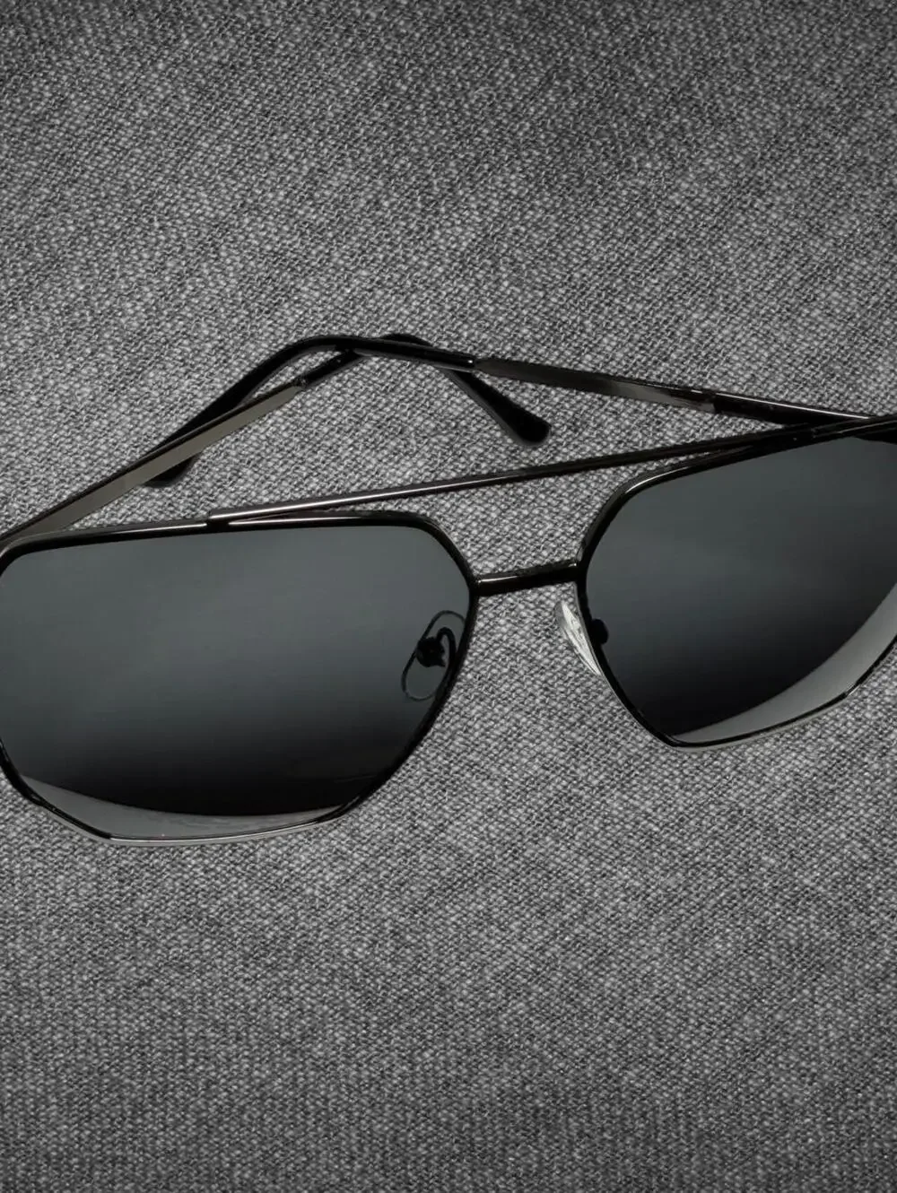 Unbranded Black Metal Aviator Sunglasses Dark Lenses